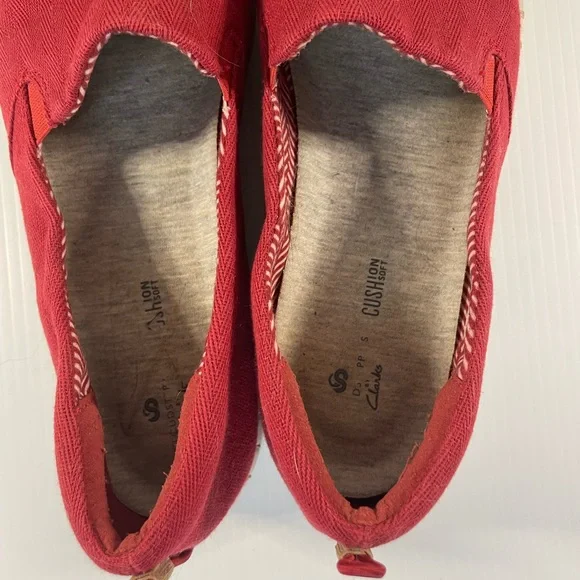 Clarks Collection Cloud Steppers Slip On Step Glow Jade Red Shoes 7.5 M - Picture 5 of 8